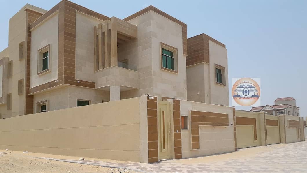Central air-conditioning villa, modern design with comfortable installments and an excellent location