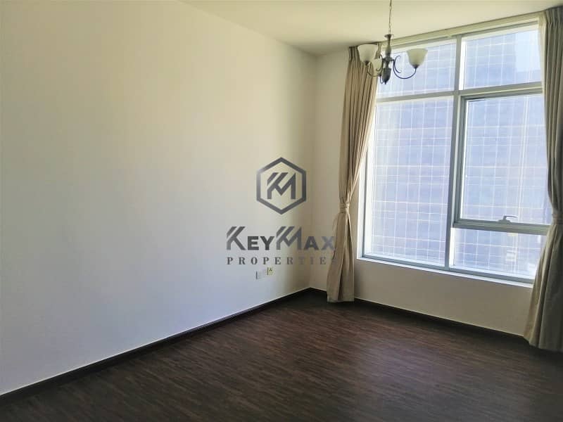Charming Upgraded 2 Bedrooms Available | 6 cheques
