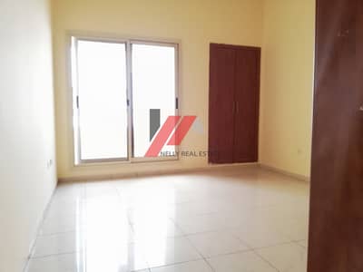Very spacious 1bhk apartment with balcony rent only 35k 4 or 6 cheques payment