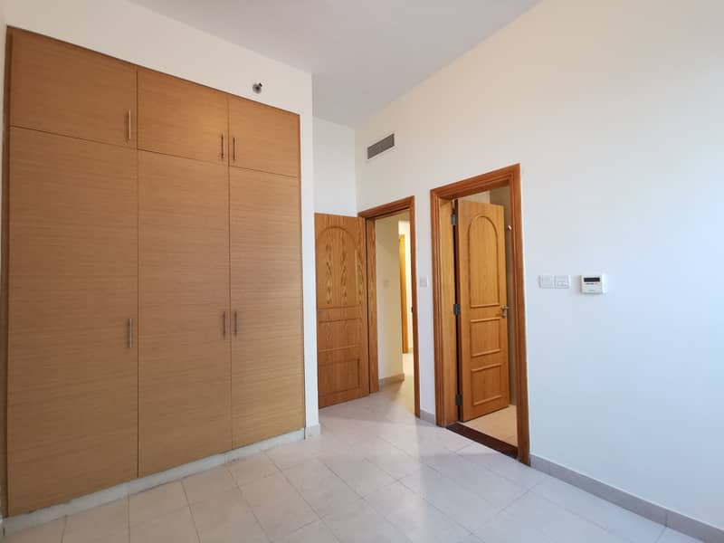 Beautiful 2 Bedrooms Apartment with basement parking in Shabiya