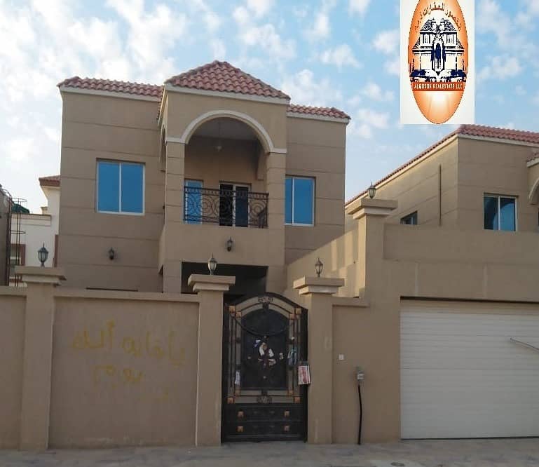 Villa for sale with water and electricity, super duplex, excellent location, next to a mosque