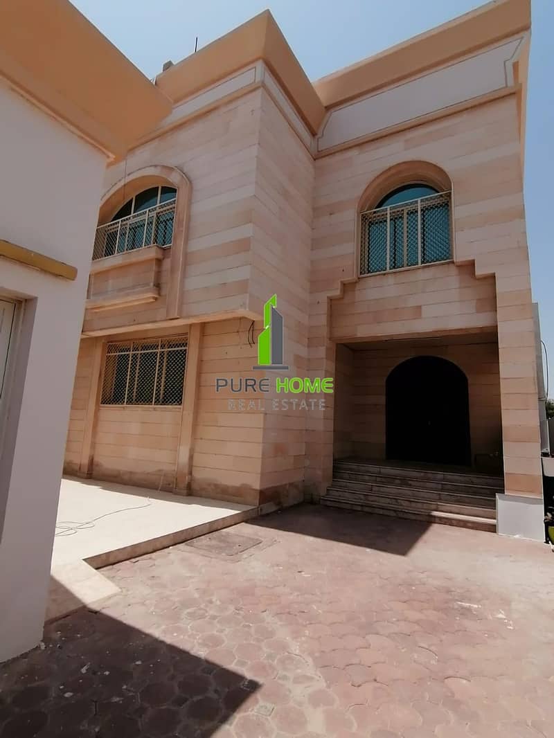 Huge and Elegant 6 Bedrooms Villa Ready for Rent in Al Mushrif
