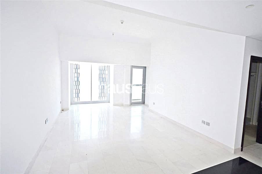 Largest One Bedroom Apartment | Sea View |