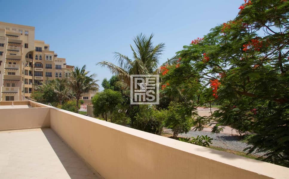 Large 3BR in The Bab Al Bahr Residences
