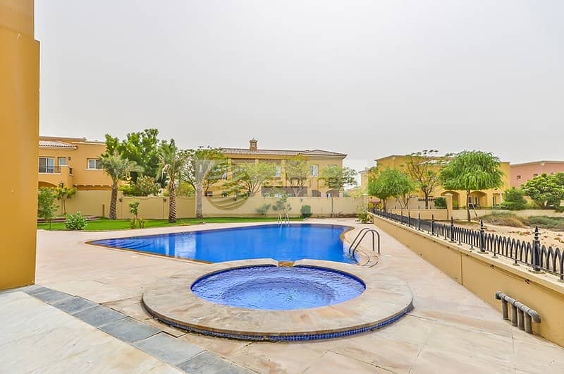 Corner Luxury 6 Bed Villa | Private Swimming Pool Corner Luxury 6 Bed Villa | Private Swimming Pool