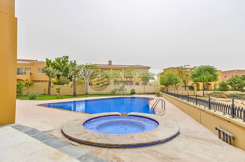 Corner Luxury 6 Bed Villa | Private Swimming Pool