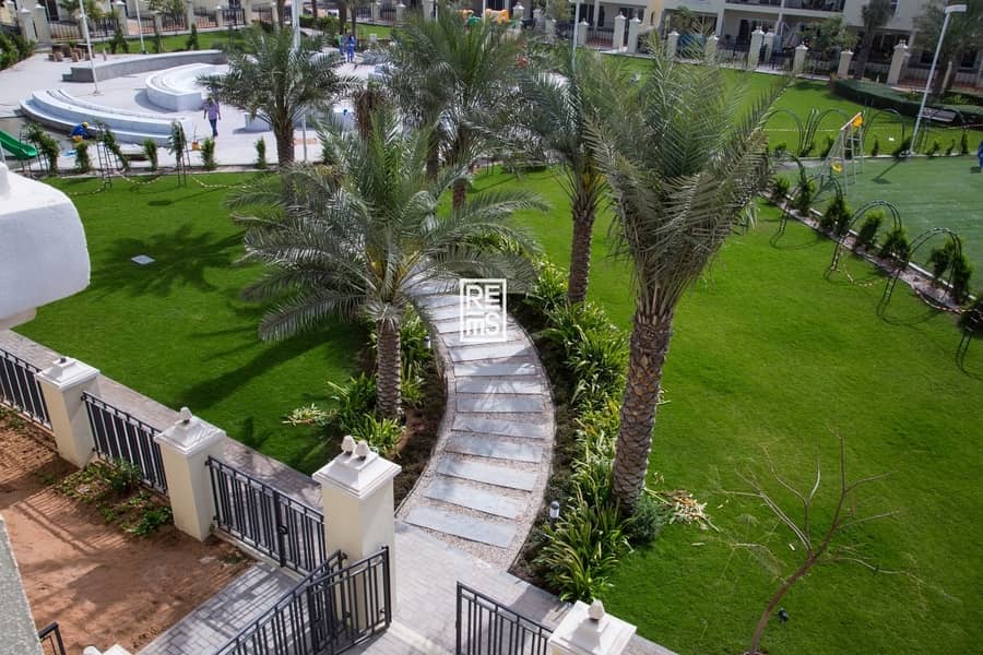 Magnificent  4BR Bayti Townhouse for Sale