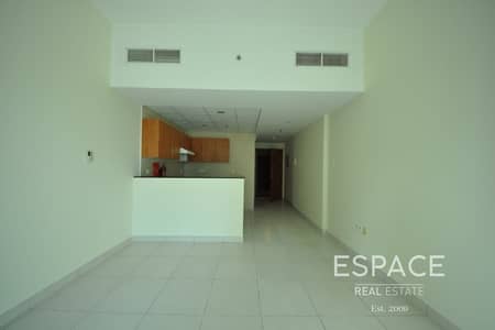 Unfurnished | Near Metro | Vacant Unfurnished | Near Metro | Vacant