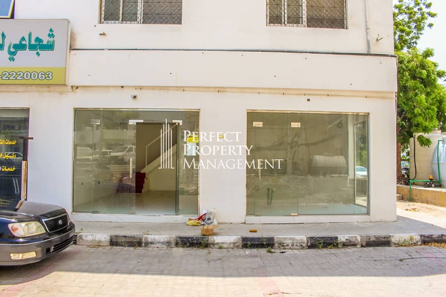 9 Very big shop with mezzanine for rent in Old Ras Al Khaimah