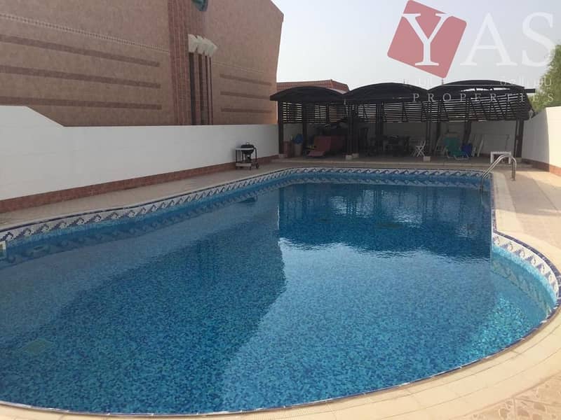 Spacious | 4 BR Villa | For rent in Khuzam