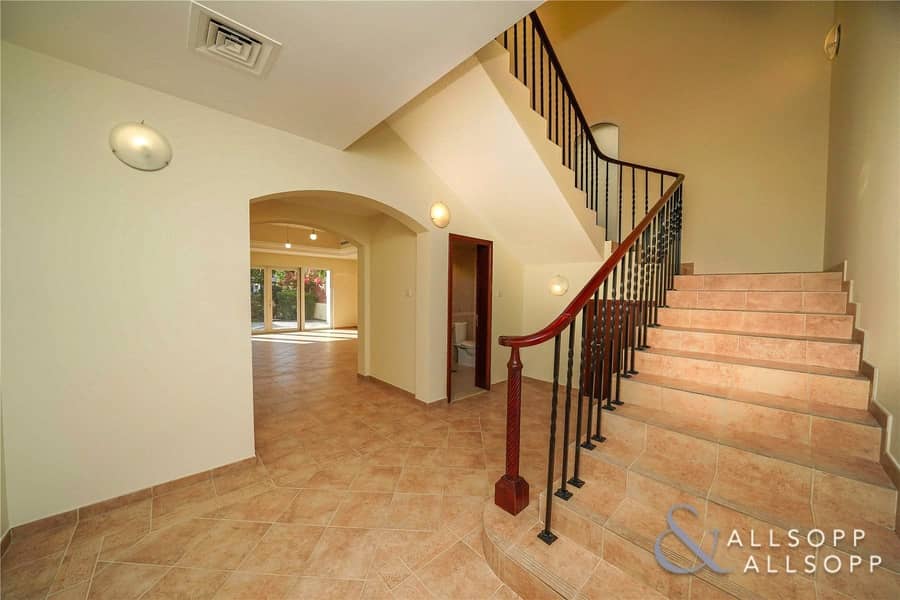 3 Exclusive Townhouse | Opposite Pool | 4Bed