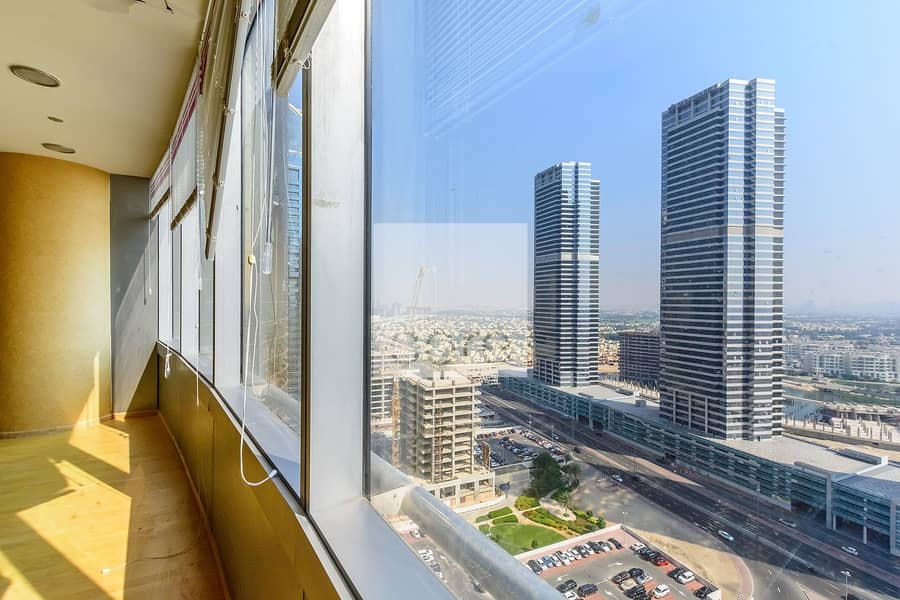 Fitted Office | Mid Floor | Lake View Fitted Office | Mid Floor | Lake View
