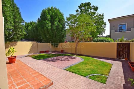 Quiet Location & Near Pool | 3E | Vacant Quiet Location & Near Pool | 3E | Vacant