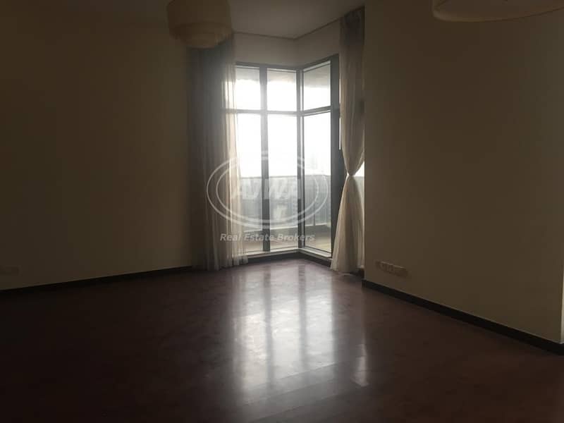 79 Large size 1 Bed | Unfurnished | Chiller Free | Near Metro