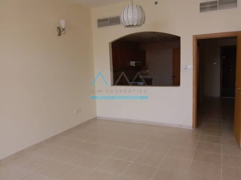 Nearby Public Park 1Bedroom+Pool+Gym+Parking Nearby Public Park 1Bedroom+Pool+Gym+Parking