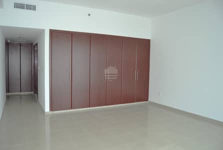 Fully Upgraded with Spacious layout on higher floor Fully Upgraded with Spacious layout on higher floor