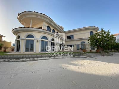 Amazing 6 Bedroom Villa in Palm Jumeirah Amazing 6 Bedroom Villa in Palm Jumeirah
