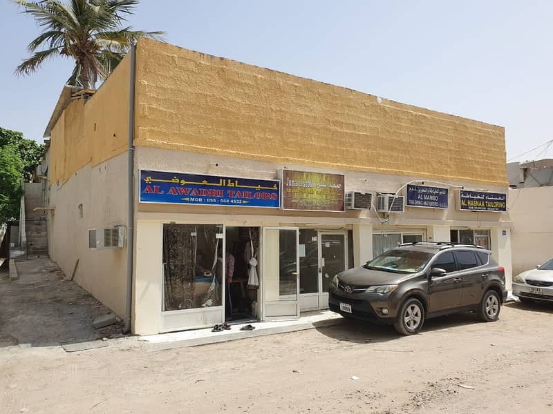 Hot Offer: 8 Bhk Arbic House with 4 Shops for Sale in Al Rashedia-3, Ajman