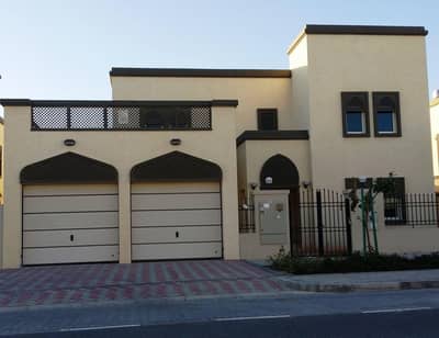 District 3 | 4 Br Regional | Single Row with Pool District 3 | 4 Br Regional | Single Row with Pool