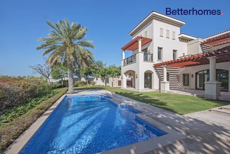 Luxurious 5 BR Villa l Private Swimming pool l Huge Garden