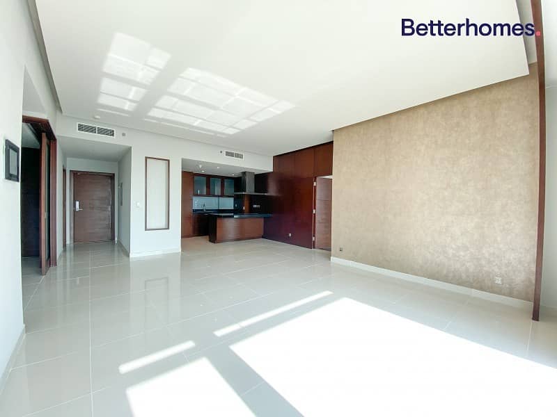 2 Bedrooms Spacious Living | Maid Room