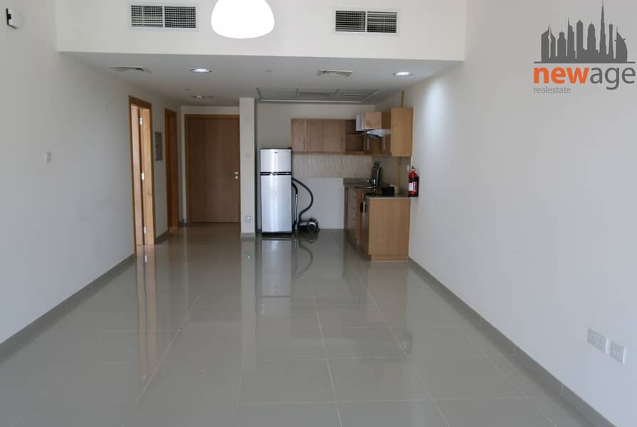 Large One Bedroom For Rent In Green Park Tower JVT