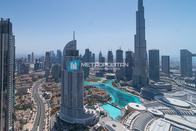 Full Burj Khalifa & Fountain Views /SKY Collection