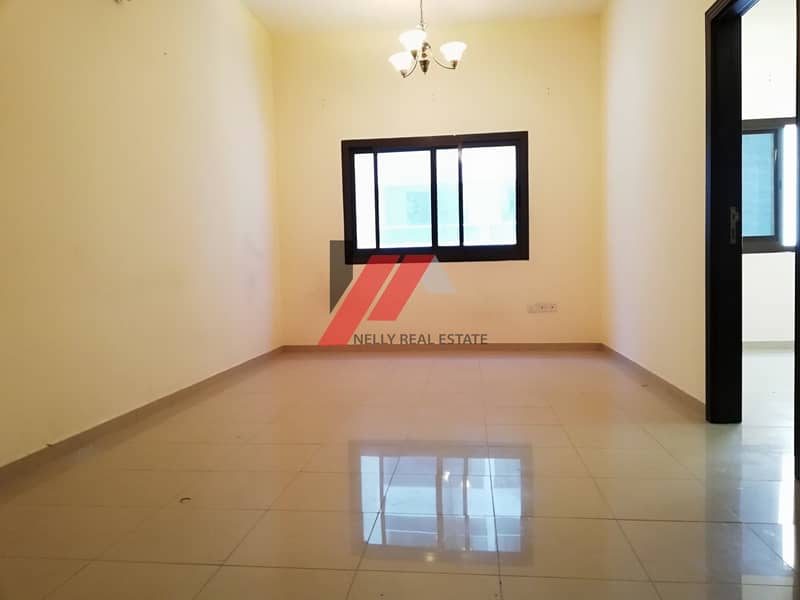 9 Very spacious 1bhk apartment with wardrobe rent only 32k 4 or 6 cheques payment