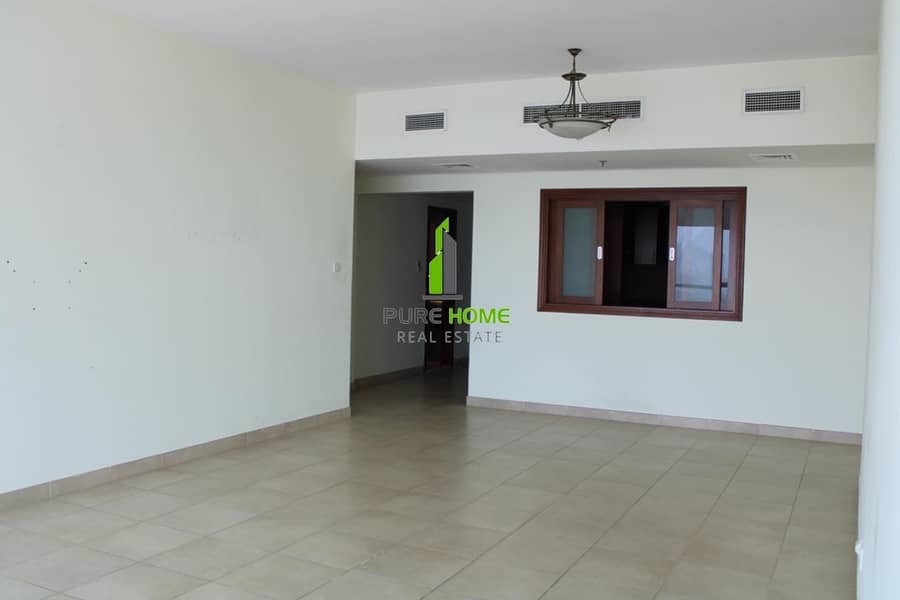 Stunning View | 2 Bedrooms Apartment for Rent in Al Wahdah