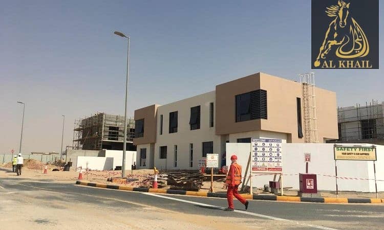 Townhouse Modern and Huge Amazing Layout DOWN PAYMENT 10% Townhouse Modern and Huge Amazing Layout DOWN PAYMENT 10%