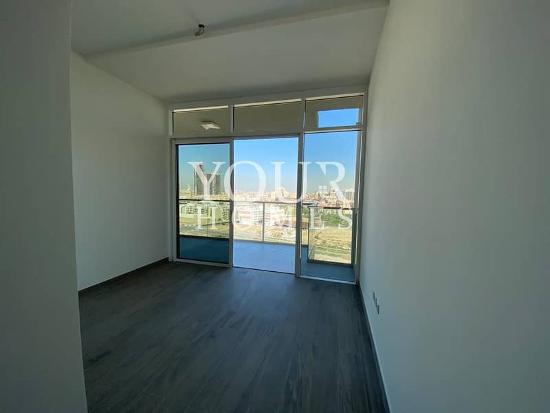 7 NK | Brand New 2 Br In Hameni Park And City View