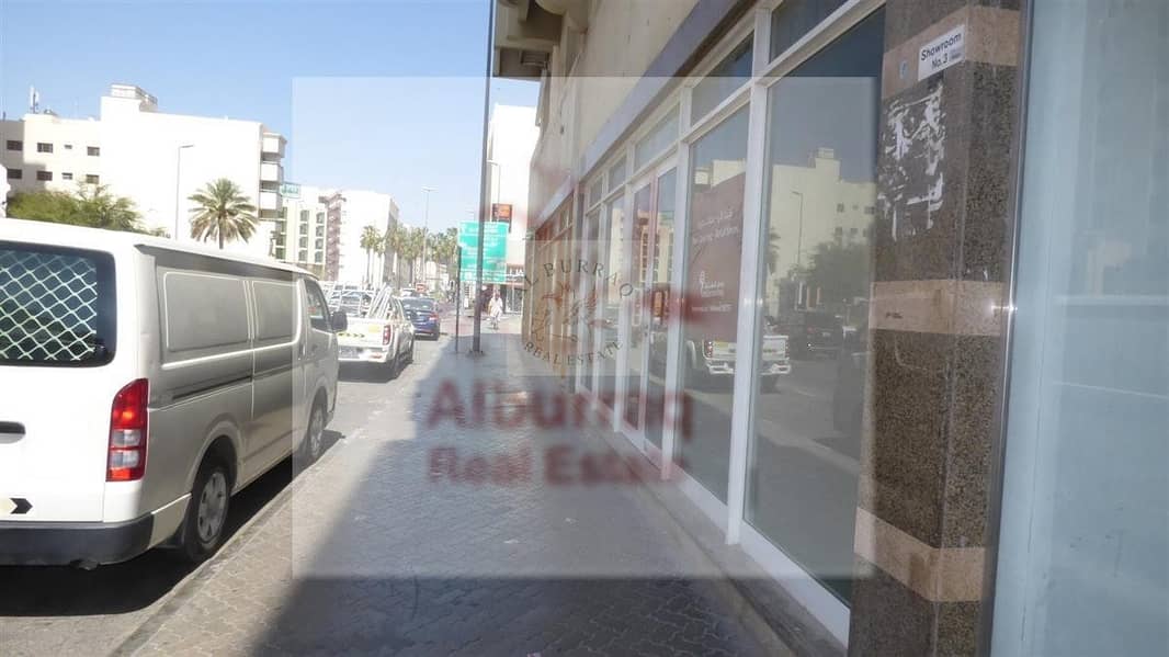 Various Front Shops @ fish roundabout for rent Various Front Shops @ fish roundabout for rent