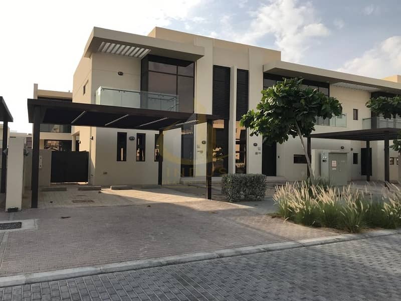 Resale 3BR+M THM | Private Garden | Best Amenities Resale 3BR+M THM | Private Garden | Best Amenities