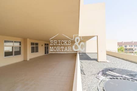 Huge Terrace | Garden View | 3239 Sqft Huge Terrace | Garden View | 3239 Sqft