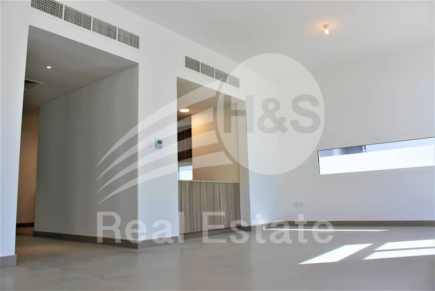Pool & Park View | Single Row | Big Plot Pool & Park View | Single Row | Big Plot