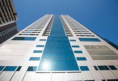 To Let Spacious Studio, open kitchen with fitted cabinets in Gulf Pearl Tower, located in Al Nahda Sharjah 18.000 Yearly