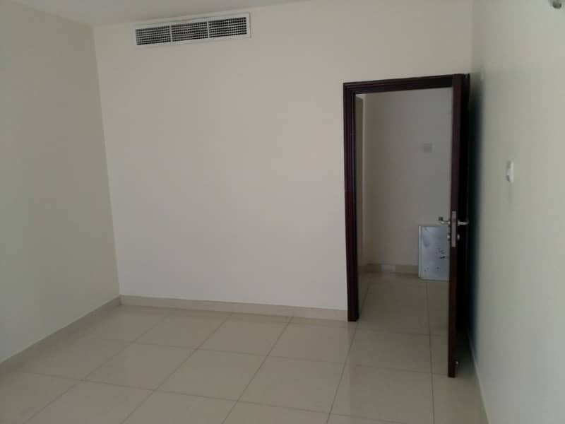 FAMILY SHAIRING ALLOWED 2BHK WITH 2BATHROOM ONLY 56K