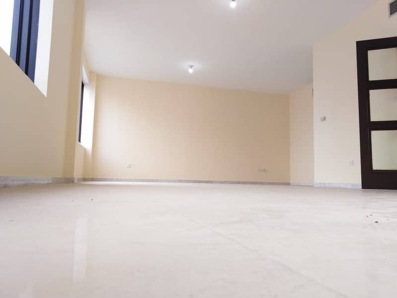 Квартира в улица Аль Наджда, 4 cпальни, 85000 AED - 4645679