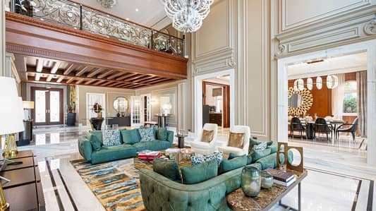 Magnificent Villa At XXII Carat With Sea & Skyline View Magnificent Villa At XXII Carat With Sea & Skyline View
