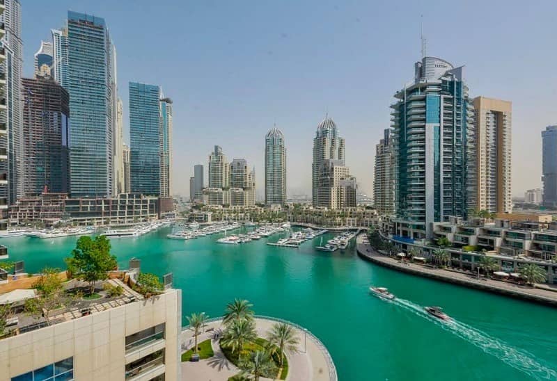 Stunning Marina View - Luxury Apartment