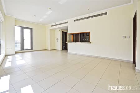 12 Cheques Possible| Walk-in Shower |Two Bathrooms 12 Cheques Possible| Walk-in Shower |Two Bathrooms