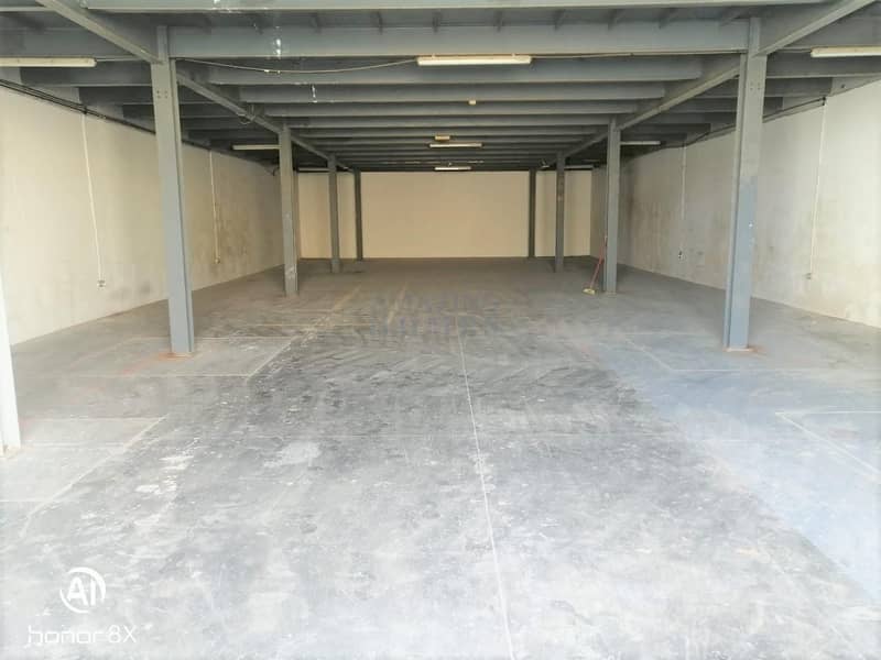 Vacant & Spacious Warehouse in Al Quoz