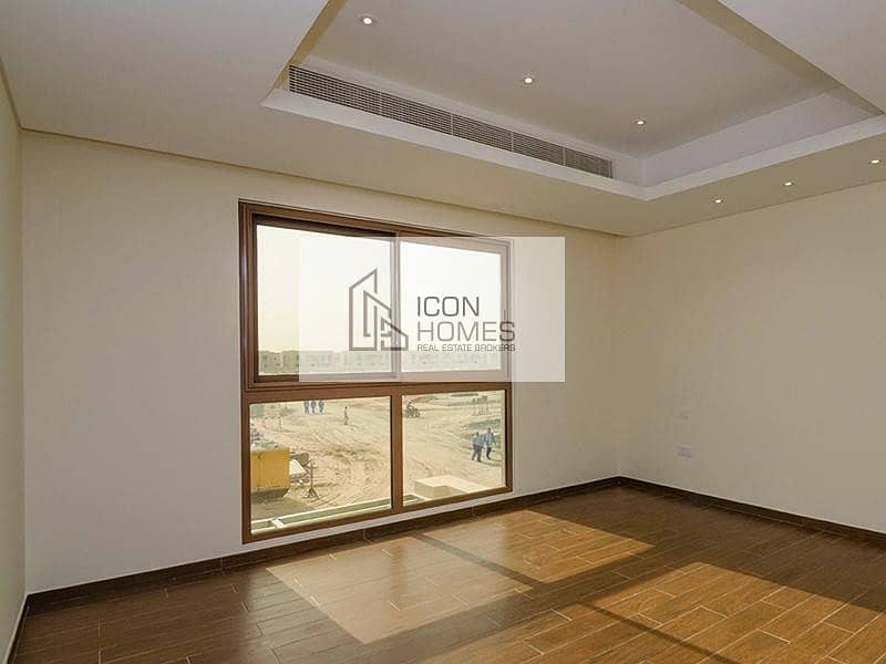 MODERN FINISH| BRIGHT 4BR TOWNHOUSE| NEAR TO BURJ KHALIFA