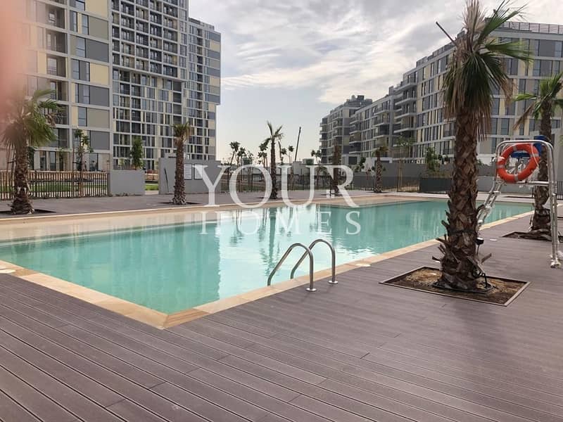 SM | Spacious Studio With Parking | High Floor SM | Spacious Studio With Parking | High Floor