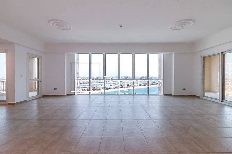 Spectacular Views | Full Sea View | + Storage