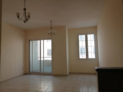Ready to move studio with balcony only 18k Ready to move studio with balcony only 18k