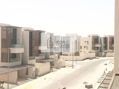 SPACIOUS 4 BR TOWNHOUSE | READY TO MOVE IN| VILLA IN GRAND VIEWS NEAR BURJ KHALIFA SPACIOUS 4 BR TOWNHOUSE | READY TO MOVE IN| VILLA IN GRAND VIEWS NEAR BURJ KHALIFA