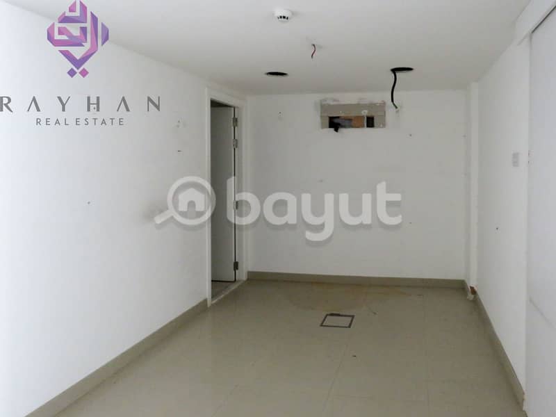 6 3 HUGE DOOR SHOP AVAILABLE NEAR SHARJAH CITY CENTER/ NO COMMISSION/ DIRECT FROM OWNER
