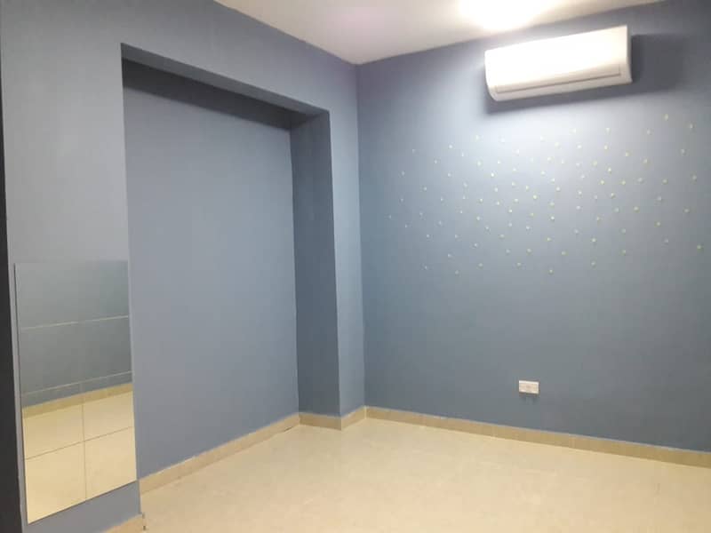 Квартира в Аль Шамха, 2 cпальни, 36000 AED - 4649291