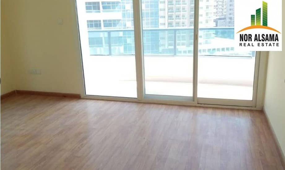 DISTRESS DEAL!! 2bhk with balcony!!52000 by 4 cheques Zenith Tower!!DSO